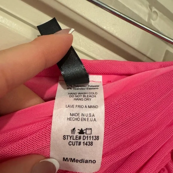 UPTOWN USA Strapless Hot Pink Dress - Medium 🩷🩷 - Picture 6 of 6